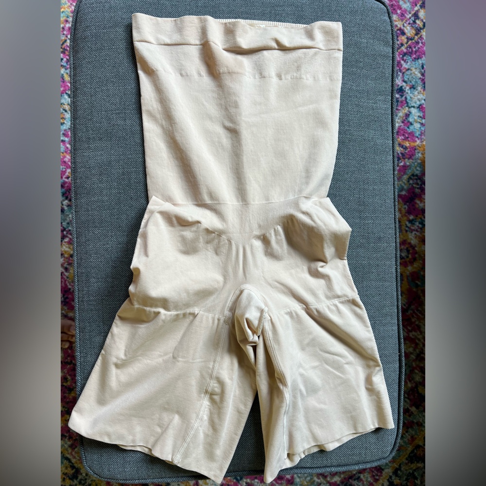 EUC Spanx Power Series Shorty Shorts Nude Size Medium